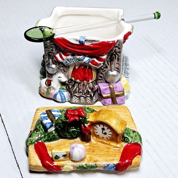 Vtg Christmas Fireplace Chimney Sugar Bowl Lidded & Free Green Glass Spoon READ - Picture 6 of 12